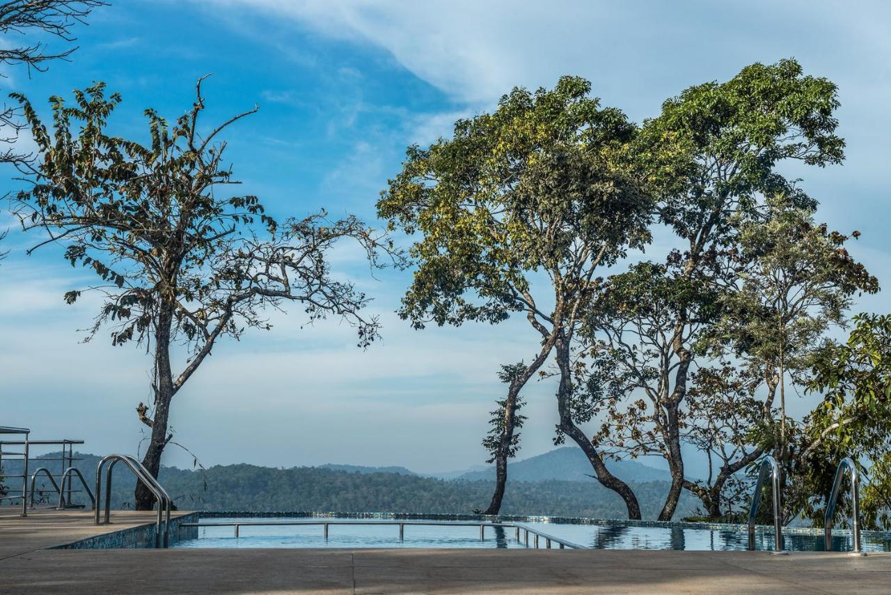 The Porcupine Castle Resort Madikeri Exterior photo